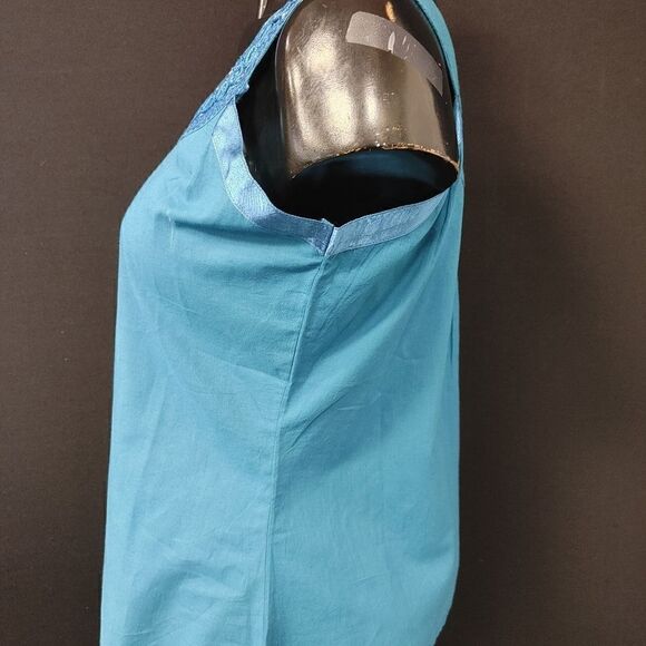 LADIES SLEEVELESS ROUND NECK TEAL FASHION TOP - Picture 4 of 6